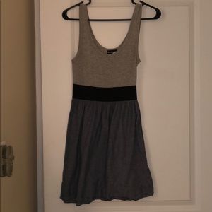 Sleeveless jean and cotton dress